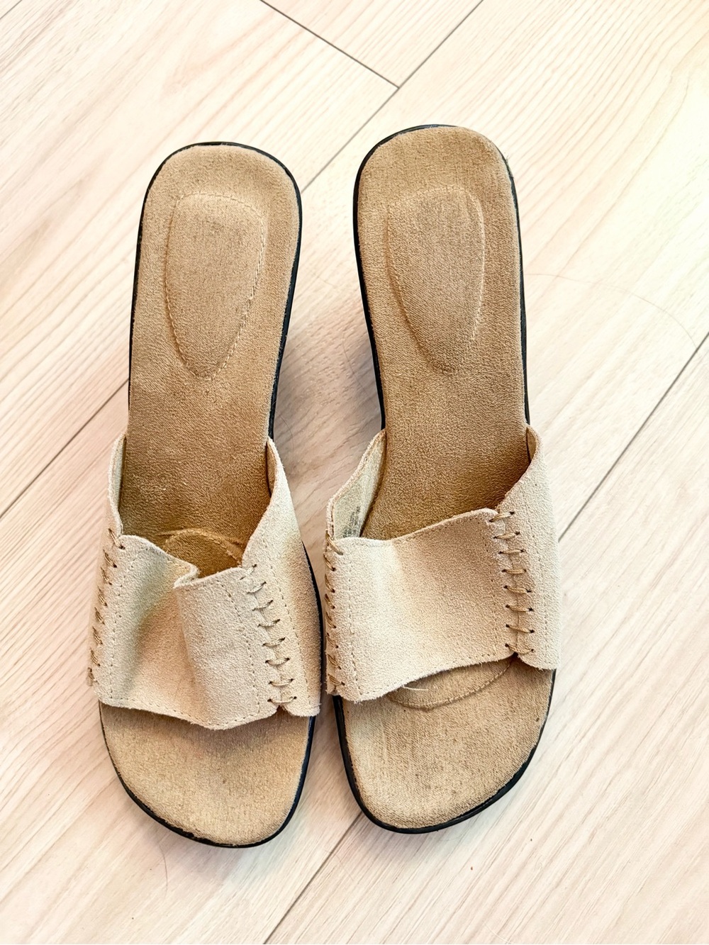 $5 SALE Vintage‎ leather sandals